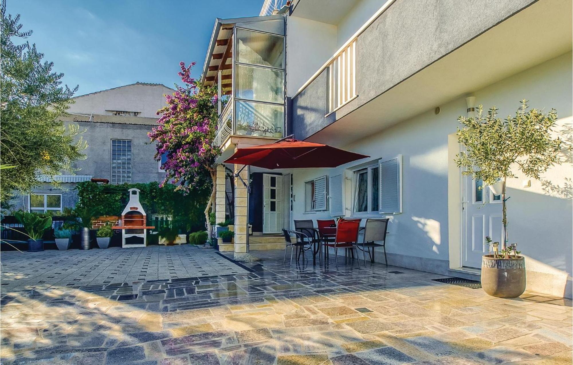 Apartment Stjepana 05 Дуги-Рат Экстерьер фото